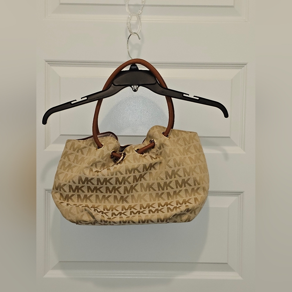 Michael Kors "Marina" Drawstring Hobo Handbag, GUC, Large - Picture 8 of 8